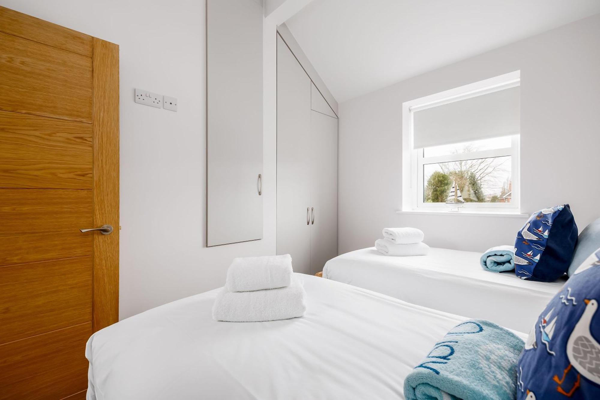 Charlotte Cottage Poole Esterno foto
